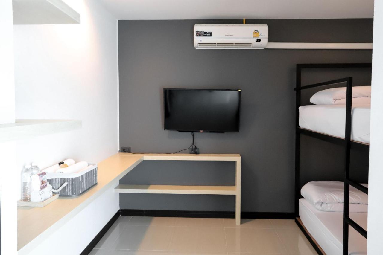 The Rest Hotel - ประจวบ Prachuap Khiri Khan Exteriör bild